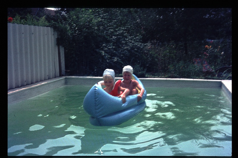 20.Regensburg jul 1969 Marion,Peter.JPG